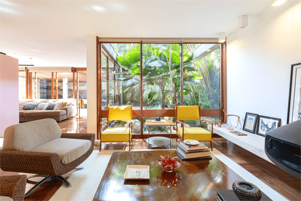 Casa com 4 quartos à venda em Alto de pinheiros - SP