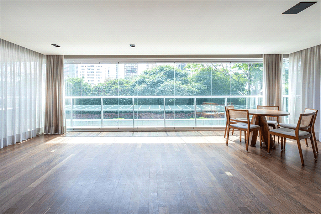 Apartamento com 3 quartos à venda em Pinheiros - SP