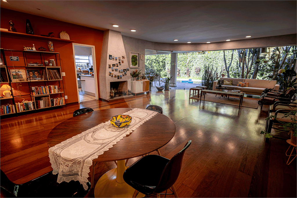 Casa térrea com 3 quartos à venda em Alto de pinheiros - SP