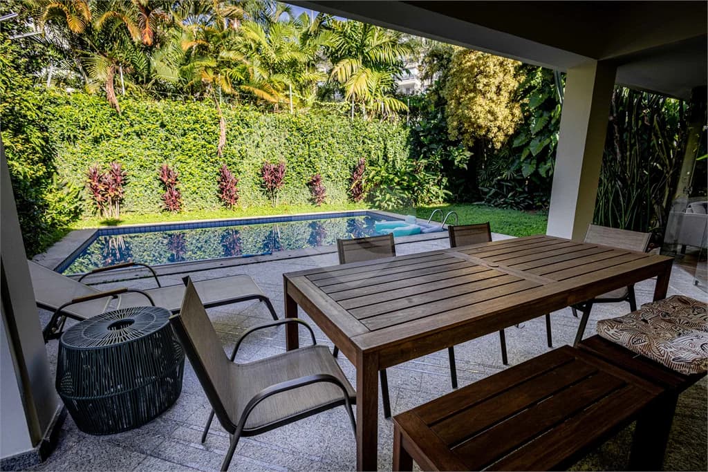 Casa térrea com 3 quartos à venda em Alto de pinheiros - SP