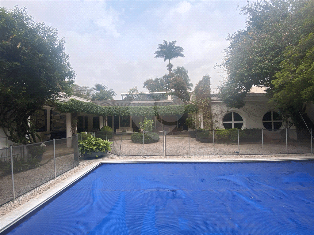 Casa térrea com 4 quartos à venda ou para locação em Alto de pinheiros - SP