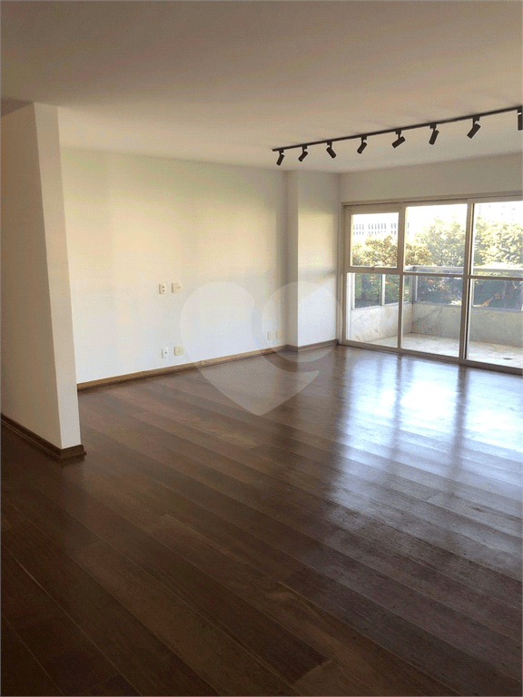 Apartamento com 4 quartos para locação em Jardim europa - SP