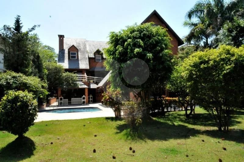 Casa com 6 quartos à venda em Morumbi - SP