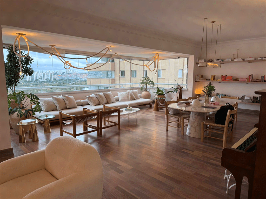 Apartamento com 4 quartos à venda em Jardim universidade pinheiros - SP