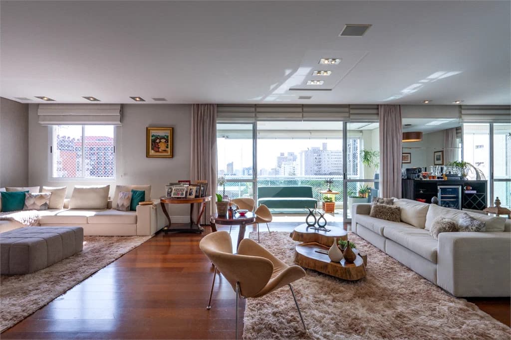 Apartamento com 5 quartos à venda ou para locação em Perdizes - SP