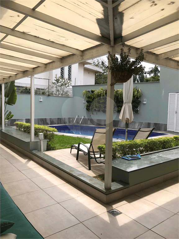 Casa térrea com 4 quartos à venda ou para locação em City boaçava - SP