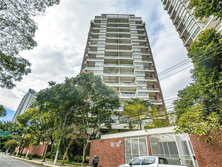 Apartamento com 4 quartos para locação em Alto de pinheiros - SP