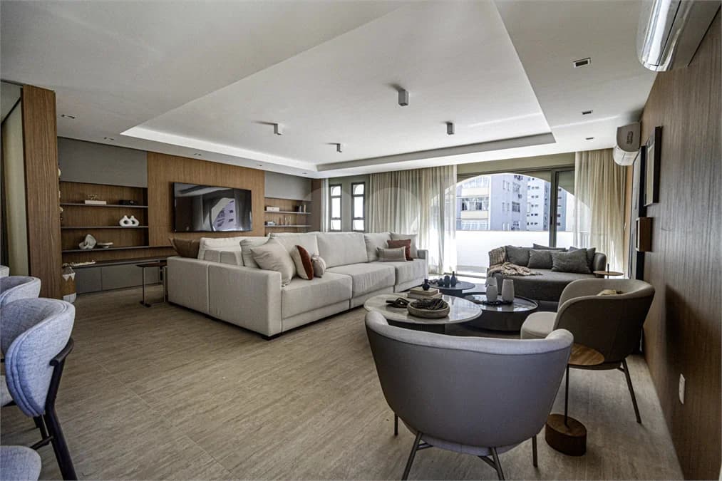 Apartamento com 4 quartos à venda ou para locação em Cerqueira césar - SP