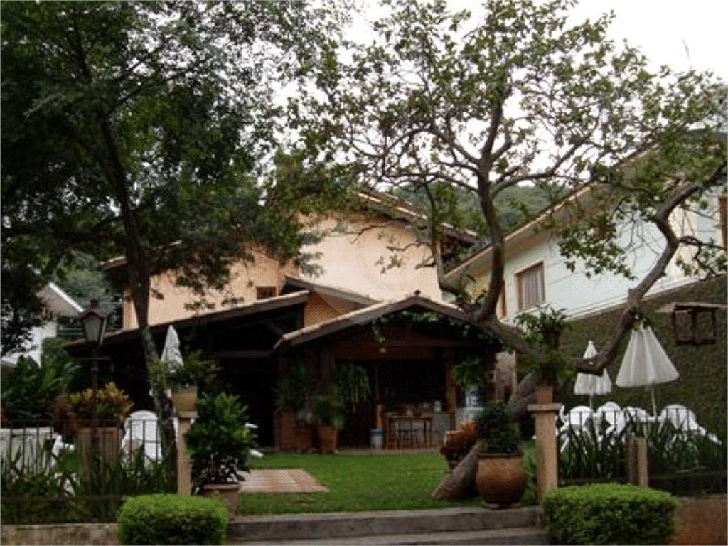 Casa com 6 quartos à venda em Alto de pinheiros - SP