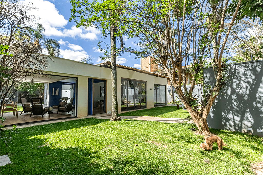 Casa térrea com 3 quartos à venda em Alto de pinheiros - SP