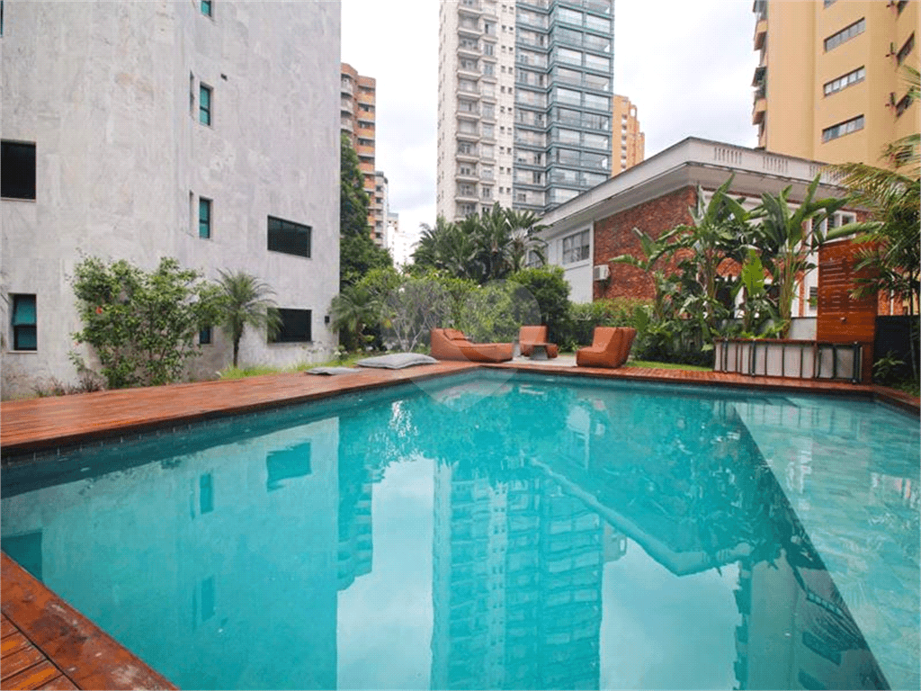 Apartamento com 4 quartos para locação em Vila uberabinha - SP