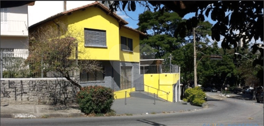 Casa à venda ou para locação em Pinheiros - SP