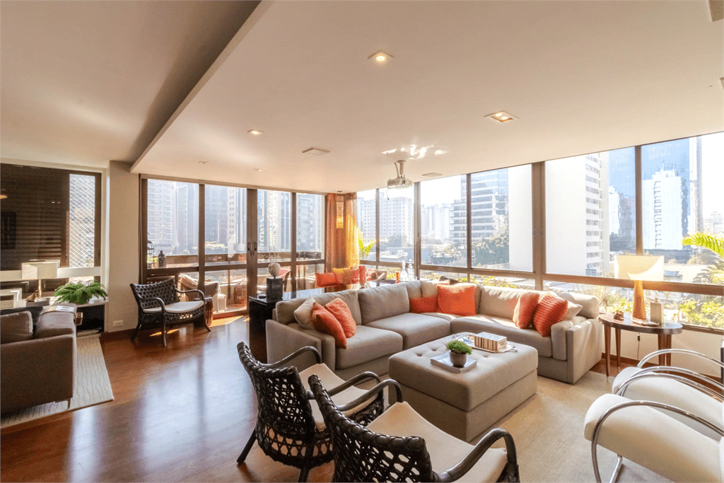 Apartamento com 3 quartos à venda em Itaim bibi - SP