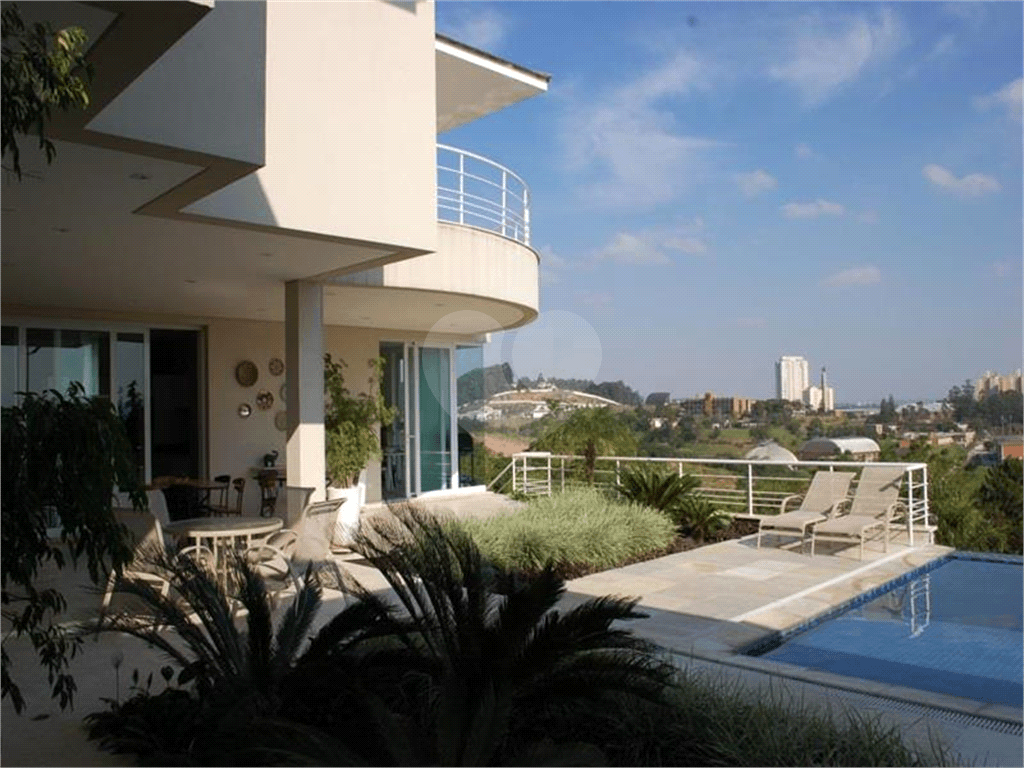 Casa com 4 quartos à venda em Alphaville - SP