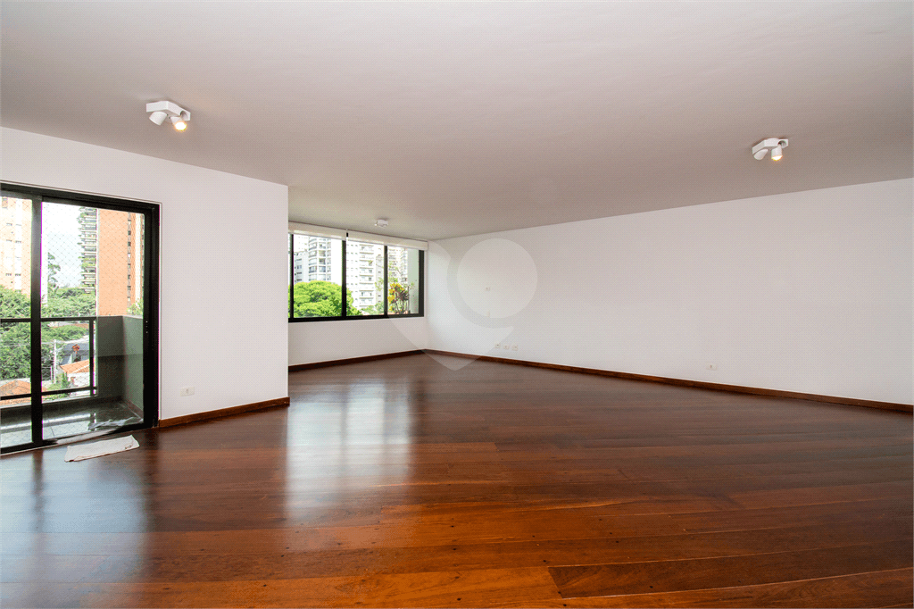 Apartamento com 3 quartos para locação em Vila nova conceição - SP