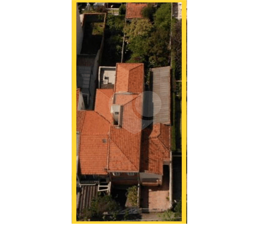 Casa à venda em Perdizes - SP
