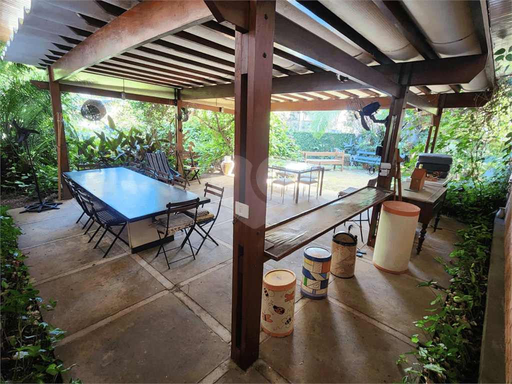Casa com 6 quartos à venda em Alto de pinheiros - SP