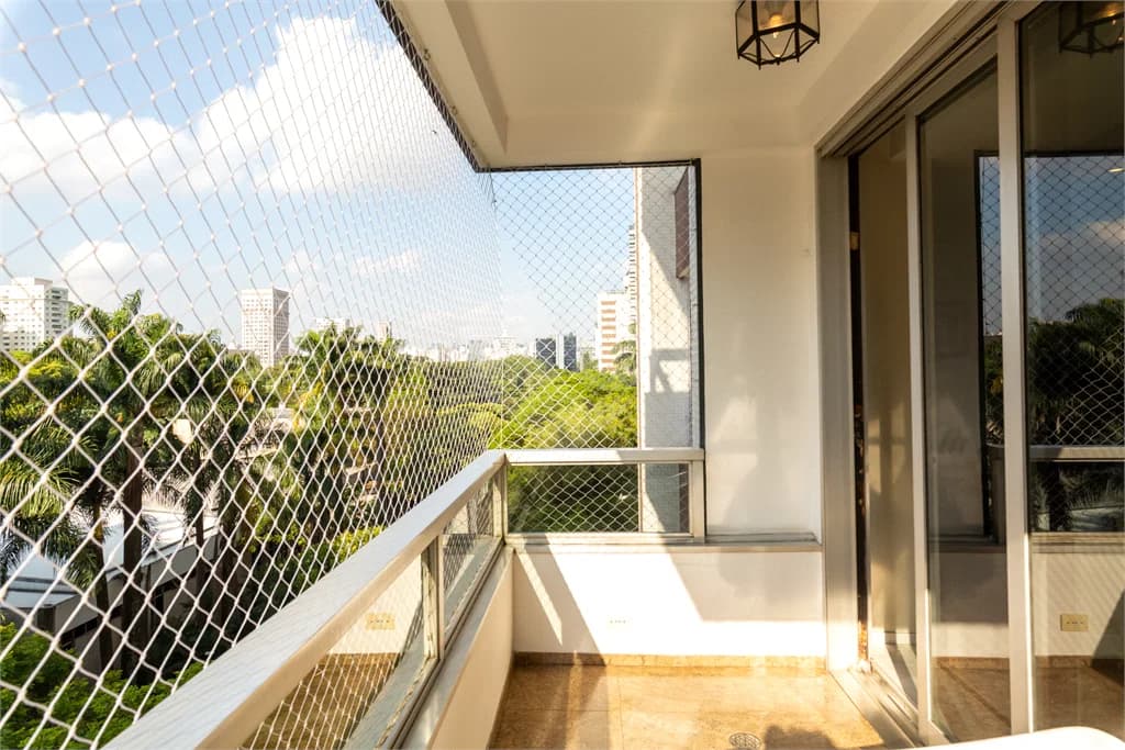 Apartamento com 3 quartos à venda em Jardim europa - SP