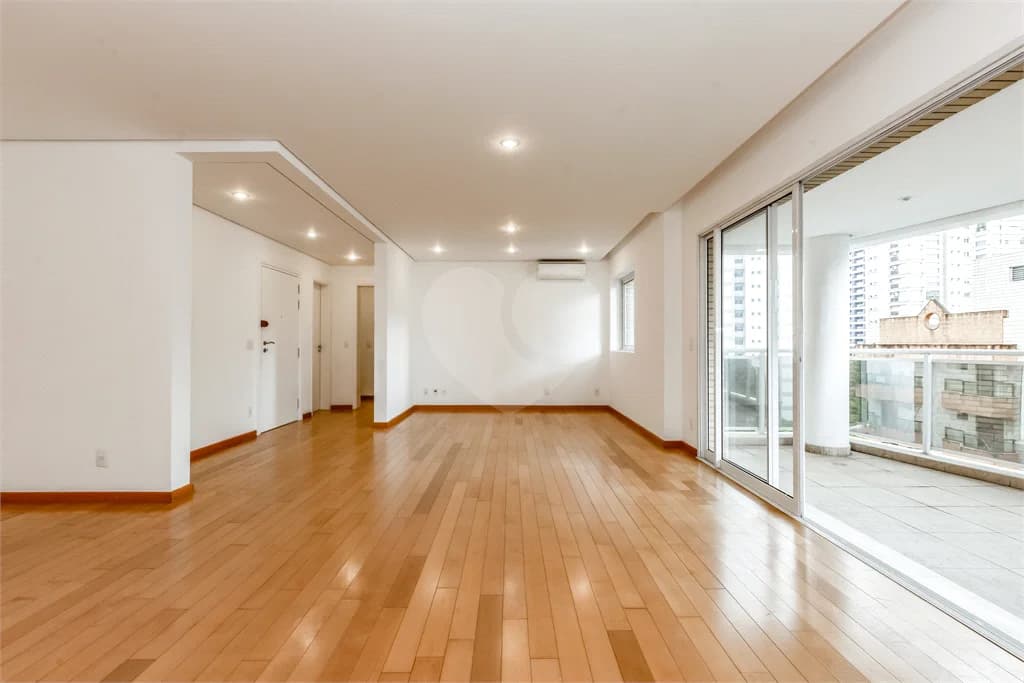 Apartamento com 3 quartos à venda ou para locação em Vila nova conceição - SP