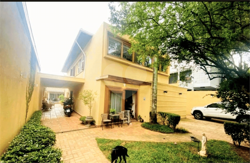 Casa com 4 quartos à venda em Alto de pinheiros - SP