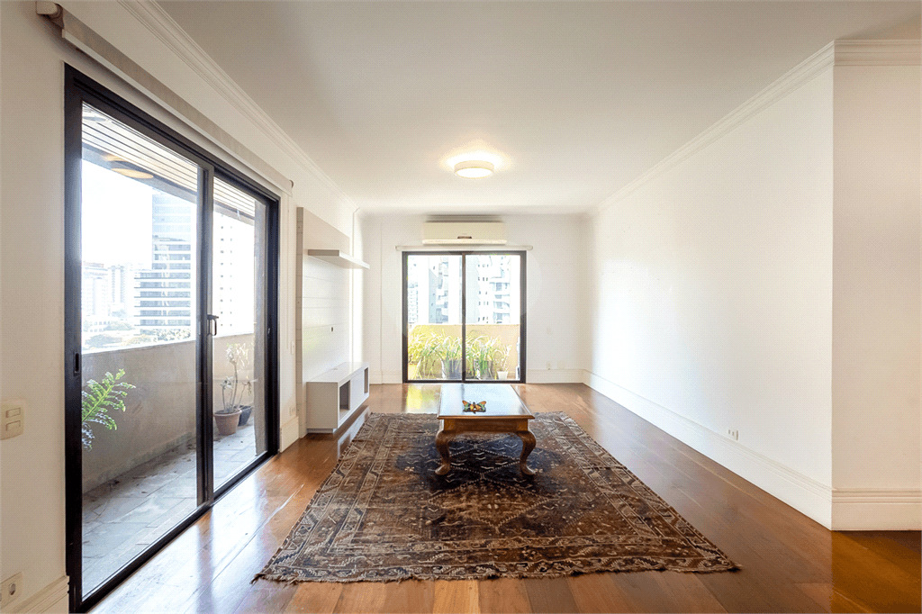 Apartamento com 3 quartos à venda em Itaim bibi - SP