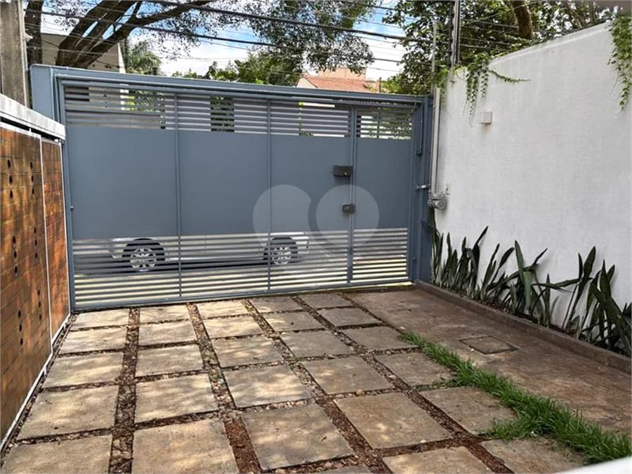 Sobrado com 3 quartos à venda em Jardim europa - SP