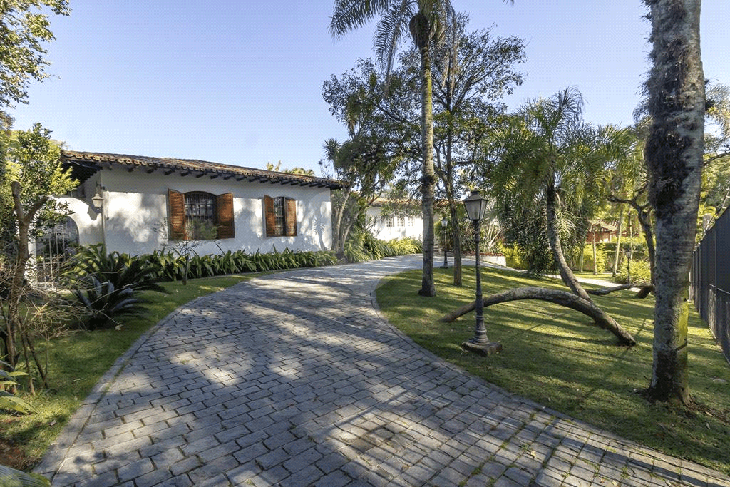 Casa térrea com 4 quartos à venda ou para locação em Jardim morumbi - SP