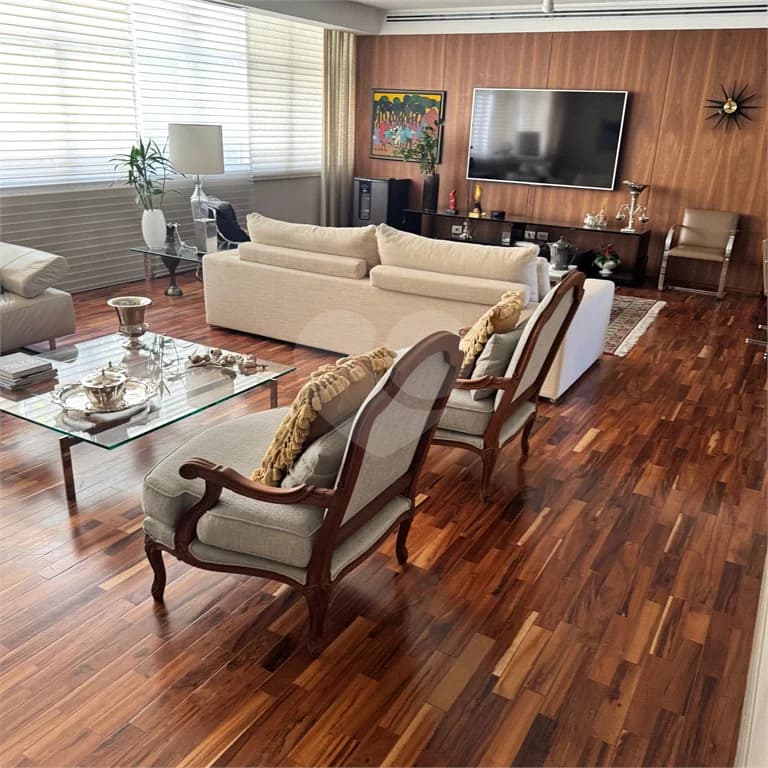 Apartamento com 4 quartos à venda ou para locação em Cerqueira césar - SP