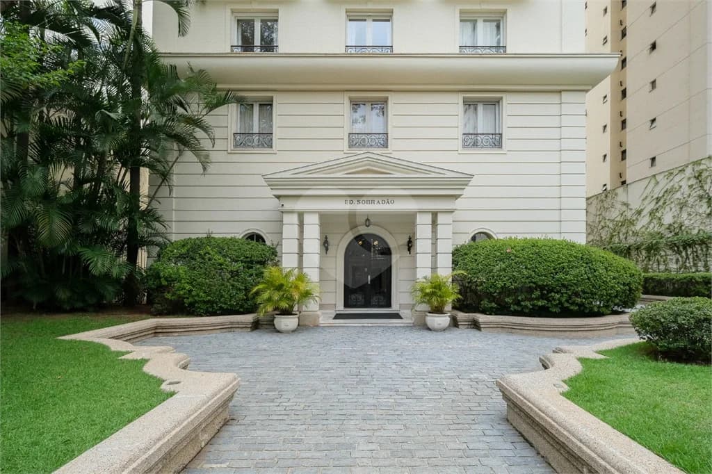 Apartamento com 3 quartos para locação em Cerqueira césar - SP