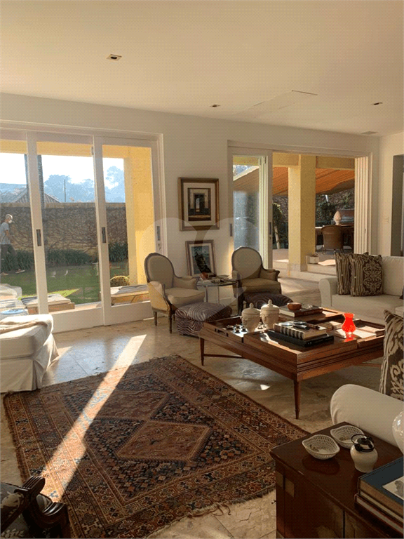 Sobrado com 4 quartos à venda em Jardim morumbi - SP