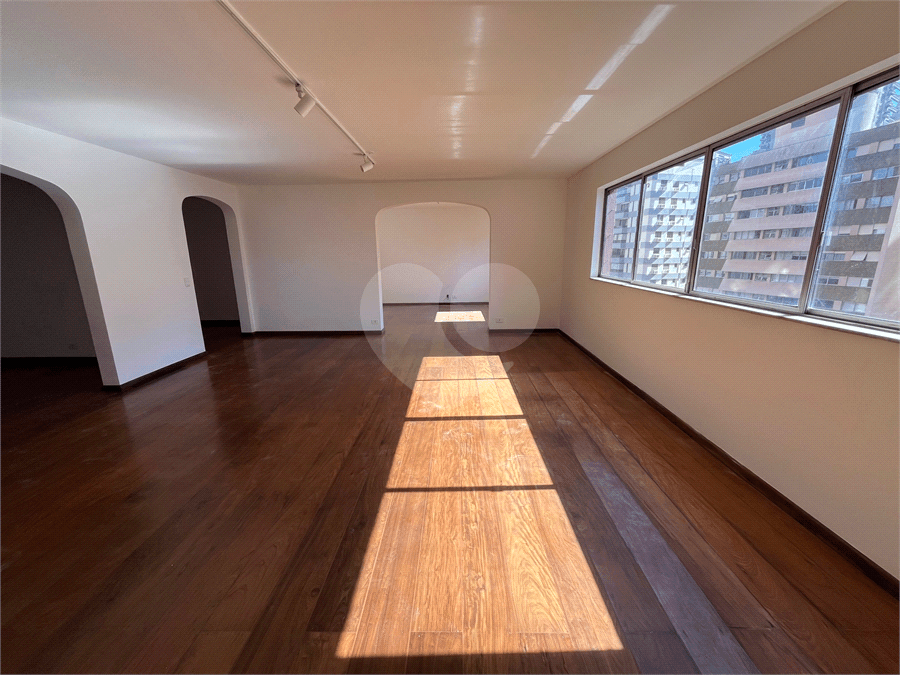 Apartamento com 3 quartos para locação em Itaim bibi - SP