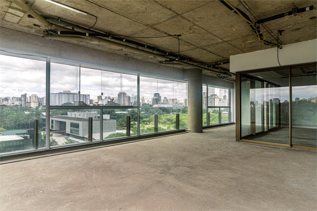 Apartamento com 3 quartos à venda em Ibirapuera - SP