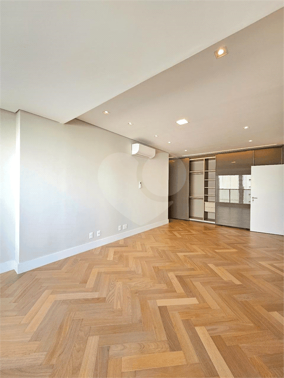 Apartamento com 3 quartos à venda em Vila nova conceição - SP