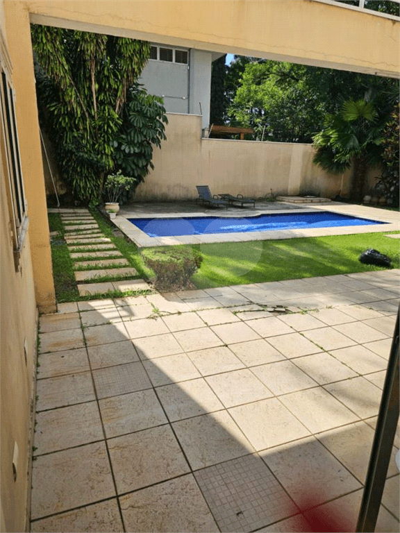 Sobrado com 4 quartos à venda em Alto de pinheiros - SP