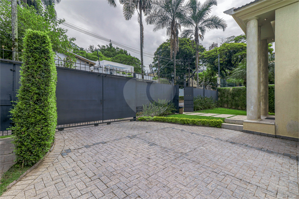 Casa com 4 quartos à venda em Jardim leonor - SP