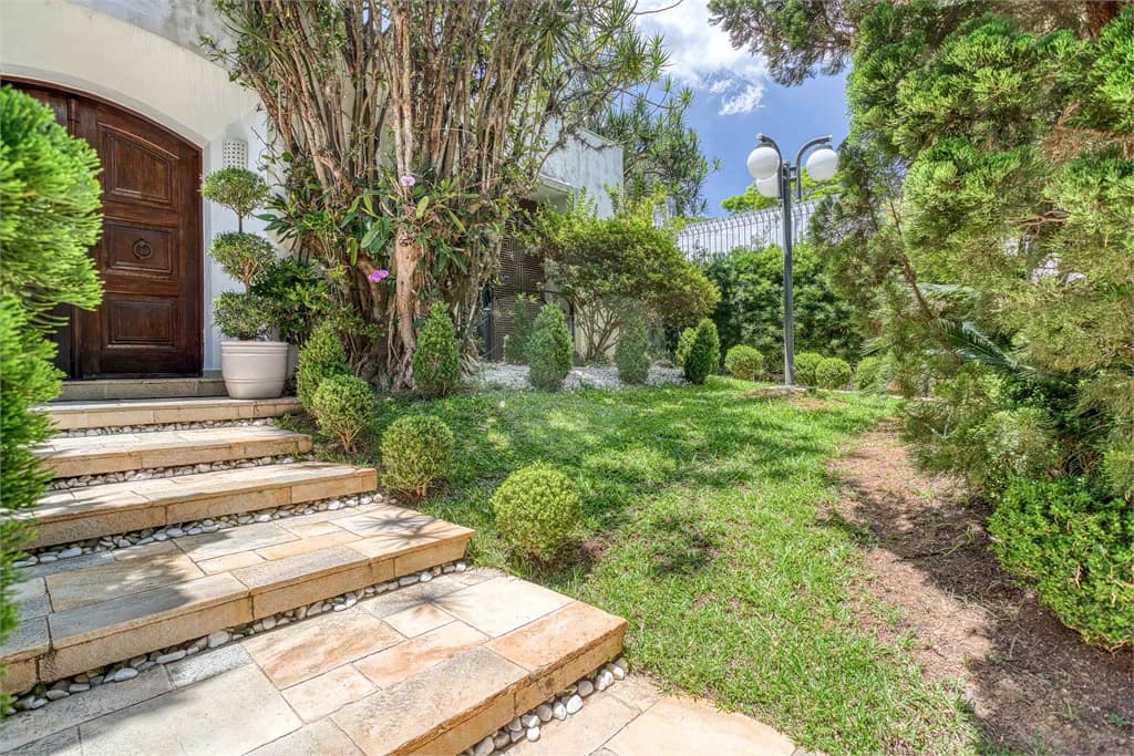 Casa térrea com 4 quartos à venda em Jardim petrópolis - SP