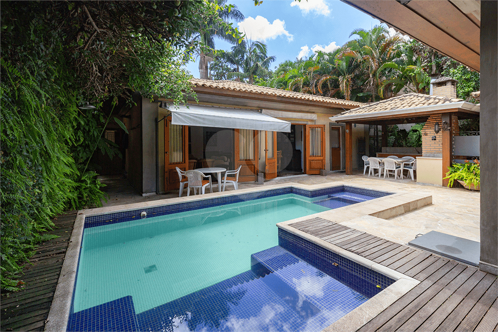 Casa térrea com 3 quartos à venda em Alto de pinheiros - SP