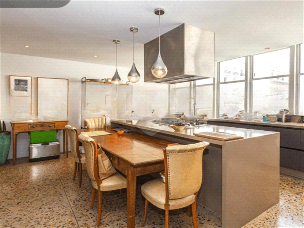 Apartamento com 3 quartos à venda em Cerqueira césar - SP
