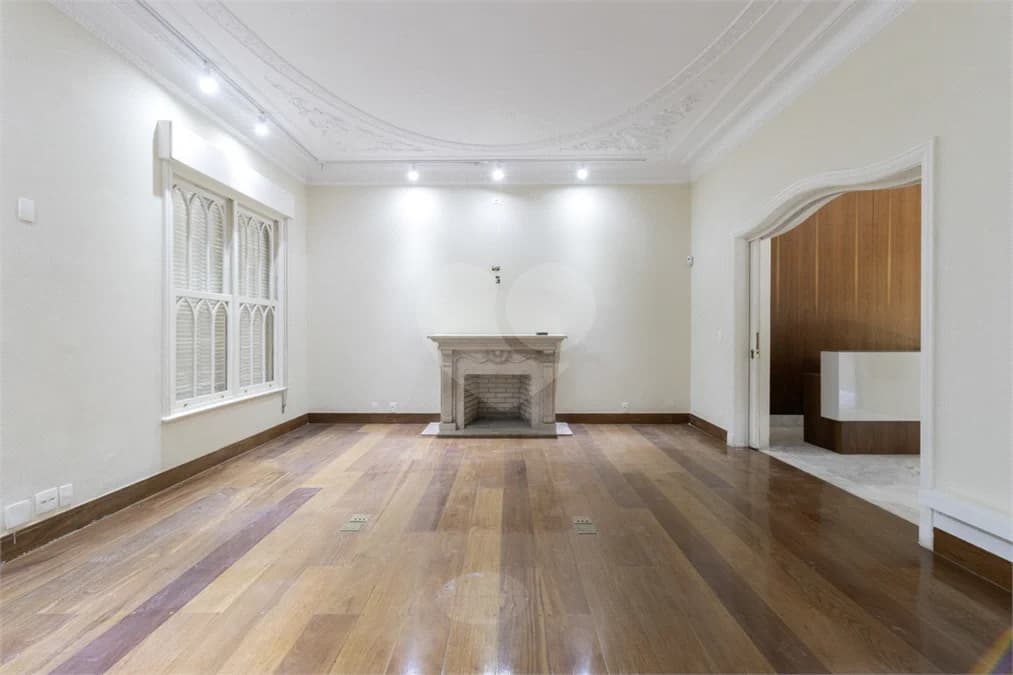 Casa com 18 quartos para locação em Jardim américa - SP