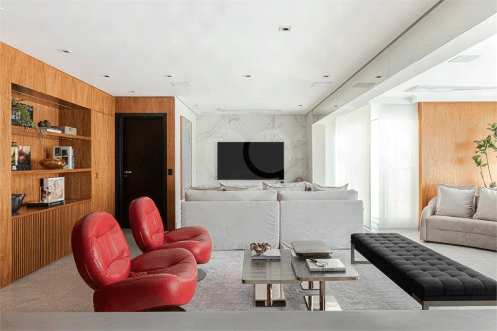 Apartamento com 3 quartos à venda em Moema - SP