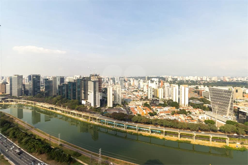 Apartamento com 3 quartos à venda em Jardim morumbi - SP