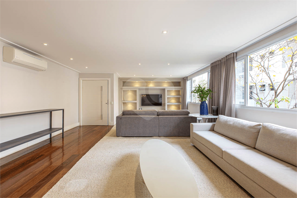 Apartamento com 3 quartos para locação em Itaim bibi - SP