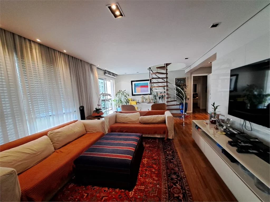 Apartamento com 3 quartos à venda em Campo belo - SP