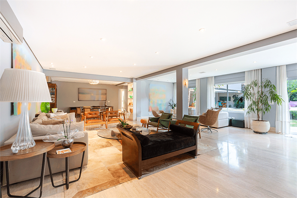 Casa à venda em Alto de pinheiros - SP