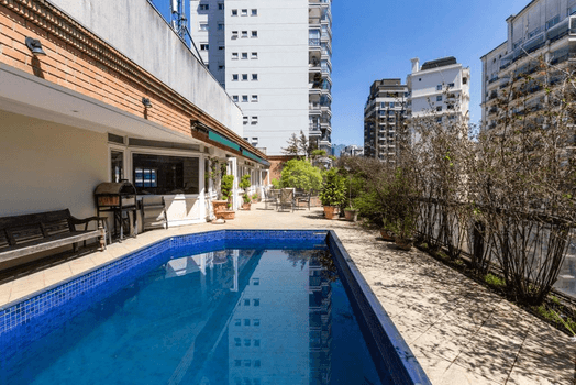 Cobertura à venda em Chácara itaim - SP