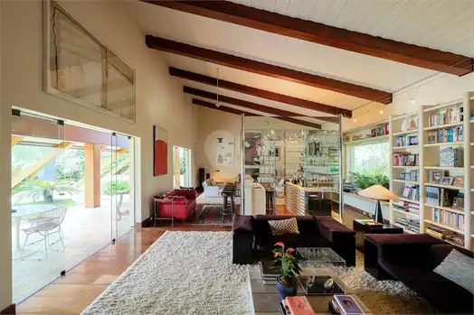 Casa com 4 quartos à venda em Jardim morumbi - SP