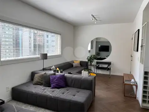 Apartamento com 2 quartos à venda ou para locação em Cerqueira césar - SP