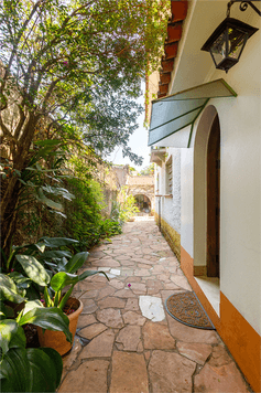 Sobrado com 4 quartos à venda em Jardim europa - SP