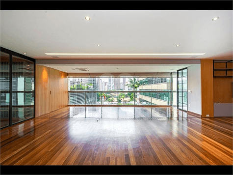 Apartamento com 3 quartos à venda em Chácara itaim - SP
