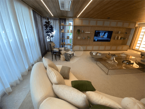 Apartamento com 3 quartos à venda em Moema - SP